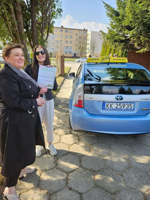 Jola Taxi przewiozła Marzannę! Wiosna oficjalnie przywitana w Lubaczowie 🌱